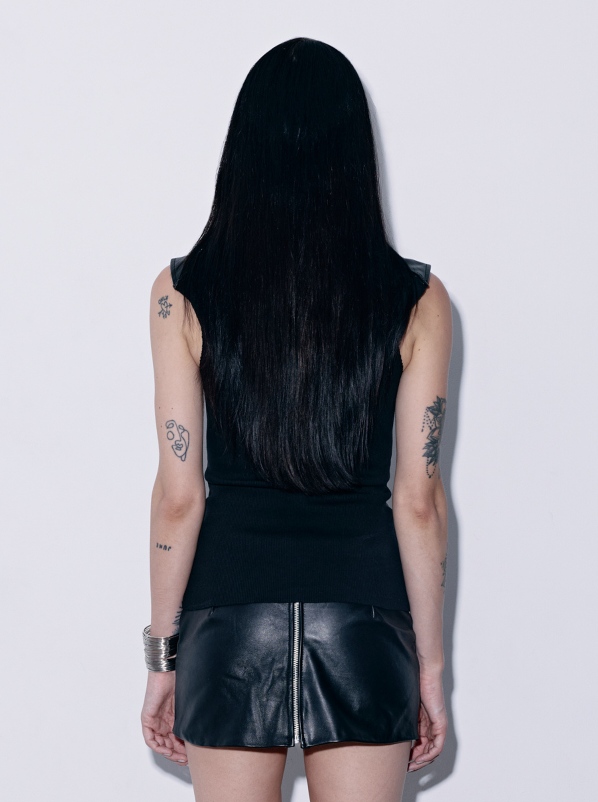 FITTED LEATHER TOP