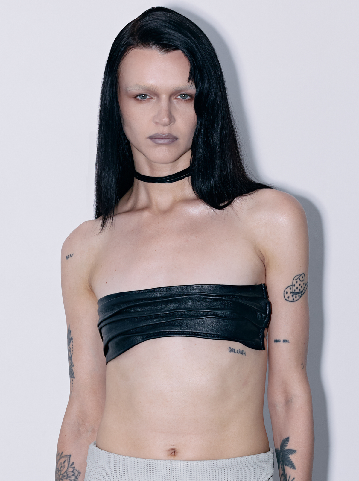 Moulded leather bandeau
